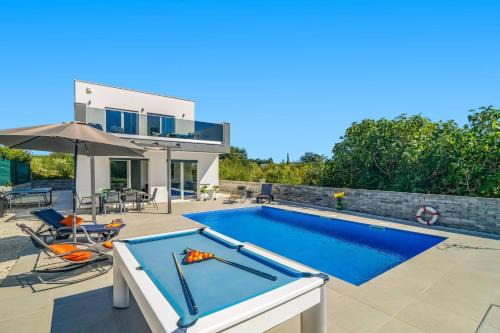 Villa Lavandula by Villa Plus