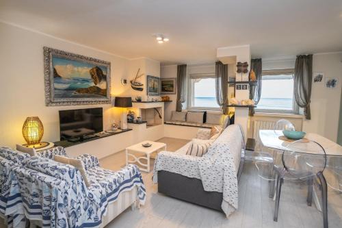 Villa Liliana - Ancora - Esclusivo con Accesso Diretto alla Spiaggia