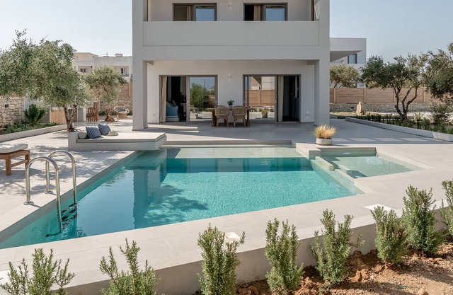 Villa Lilly by Delfus