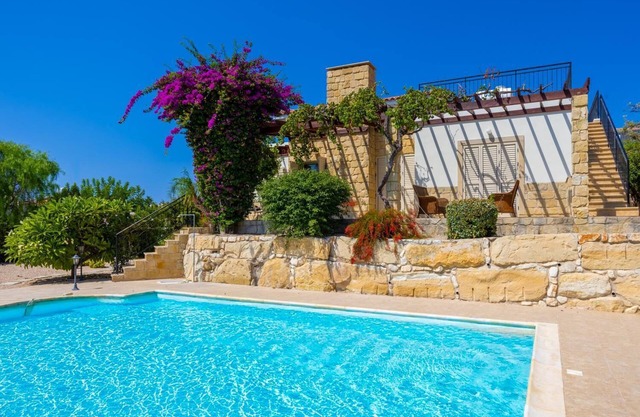 Villa Lone - Three Bedroom Villa, Sleeps 6