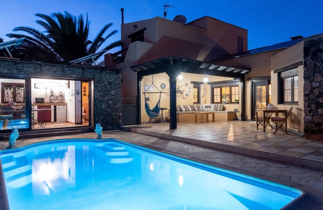 Villa Maravilla heated pool and salt water