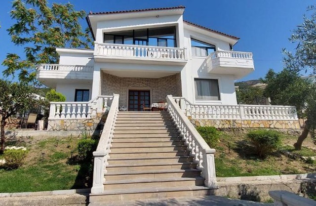 Villa Mare - for families & groups