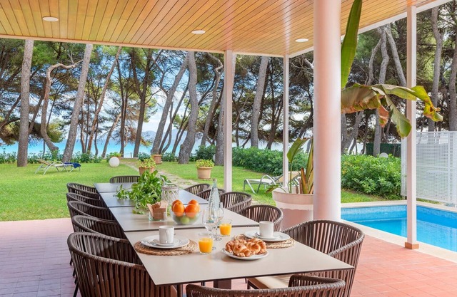 Villa Mediterrania I - Front line villa