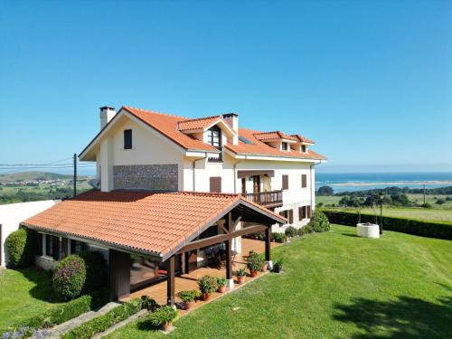 Villa Mogro Cueto Hills - Monabri