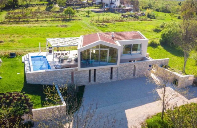 Villa Montagna Istriana with Pool