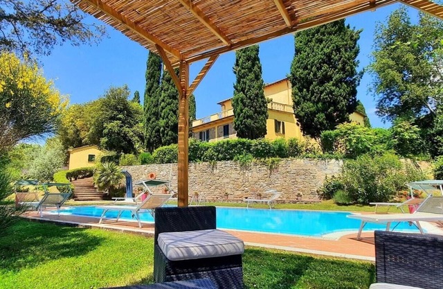 Villa Nicoletta - Large private villa with pool