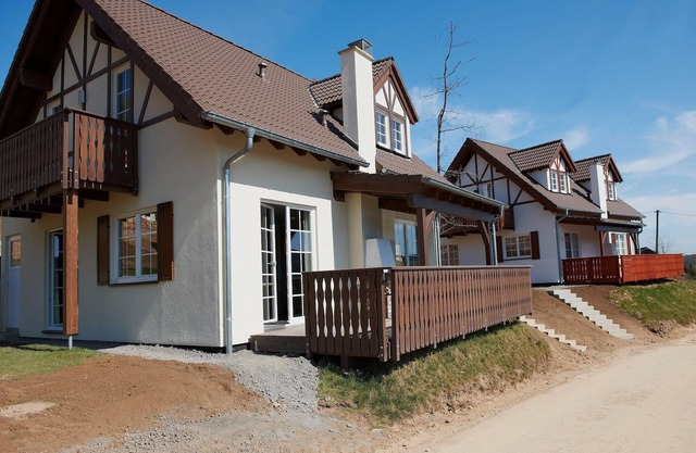 Villa near Reservoir with Fireplace