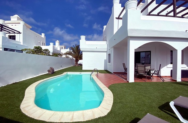 Villa Nina 'holiday home in the sun'!