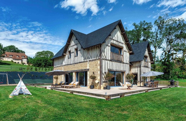 Villa piscine intérieur chauffé à 5mn de Deauville