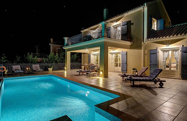 Villa Persephone - Three Bedroom Villa, Sleeps 6