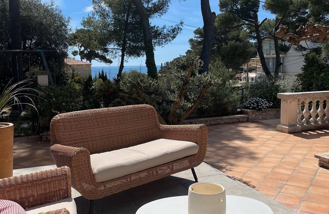 Villa + Piscine à 92 pas de L'eau