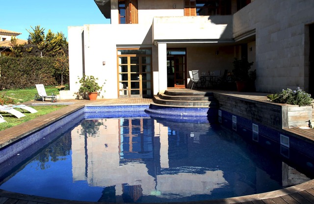Villa Planera with pool & garden, beautiful mountain views