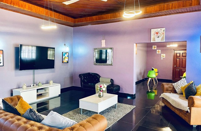 Villa Polly - Cosy Spacious 3 Bed Hse/High Speed Wi-Fi