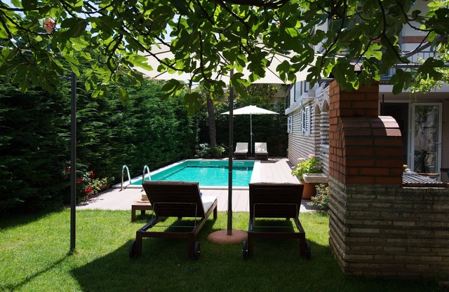Villa Premantura , big pool , view 200m from sea, Kamenjak Park, Car Charge 11kW