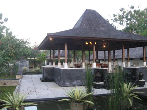 Villa puri suling