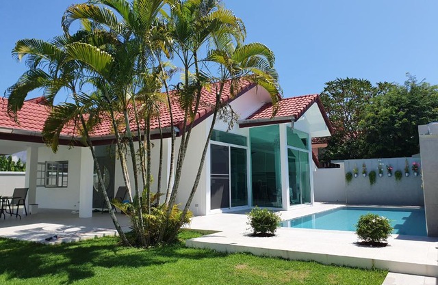 Villa Rawai Happiness