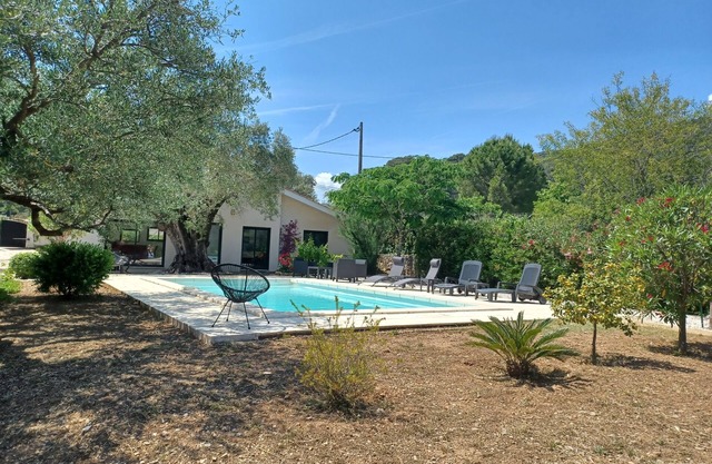 Villa rental SOLLIES PONT