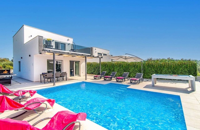 Villa Rosmarino by Villa Plus