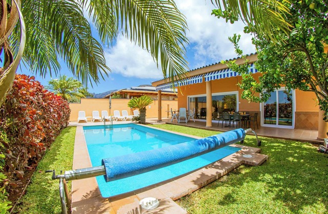 Villa Royal Sunset - Three Bedroom Villa, Sleeps 6