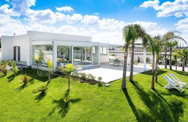 Villa Signorina (6 Guests) with pool