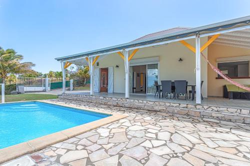 Villa spacieuse à Saint-François avec piscine privée