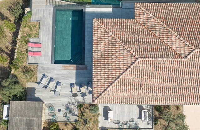 Villa Terra Bella heated pool and sea view