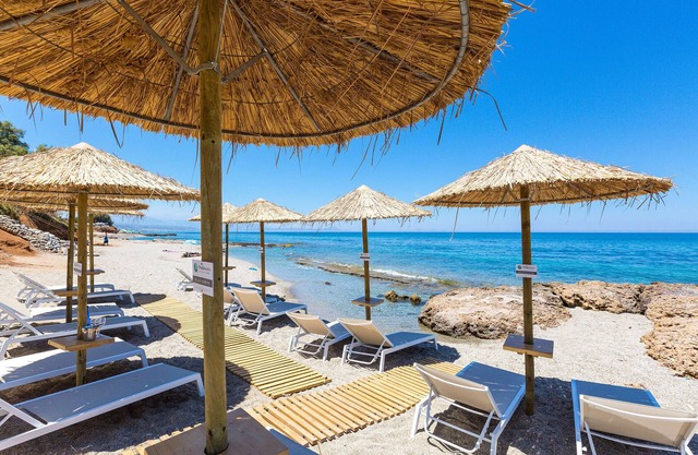 Villa Thoi, Exclusive Villa with Private Beach Facilities