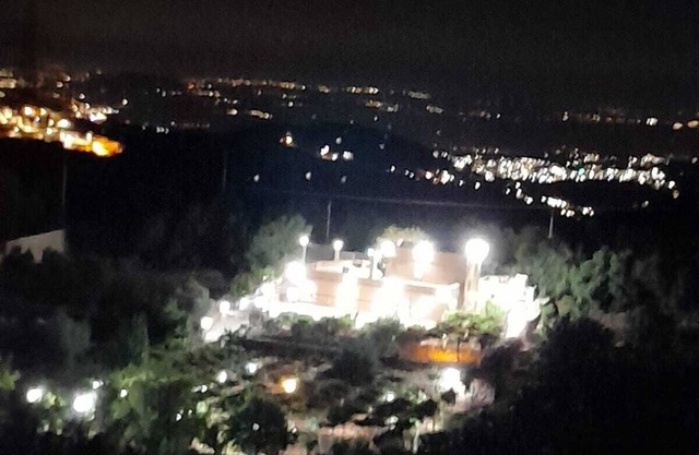 villa two bedrooms with 2 kitchen and 1 leaving room