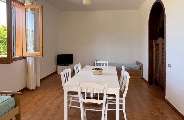 Villa with garden far no more than 50 m from the beach