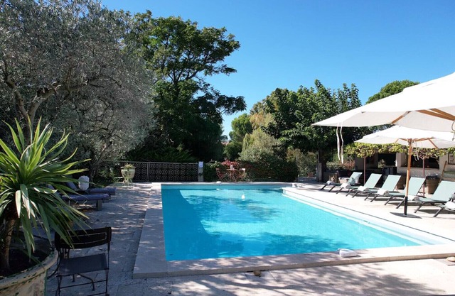 Villa with heated pool and tennis Fontvieille LS1-448