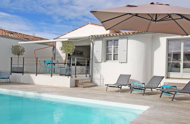 Villa with heated private pool * and closed parking - La Flotte - Ile de Ré
