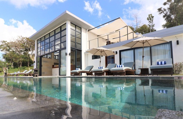Villa with ocean view