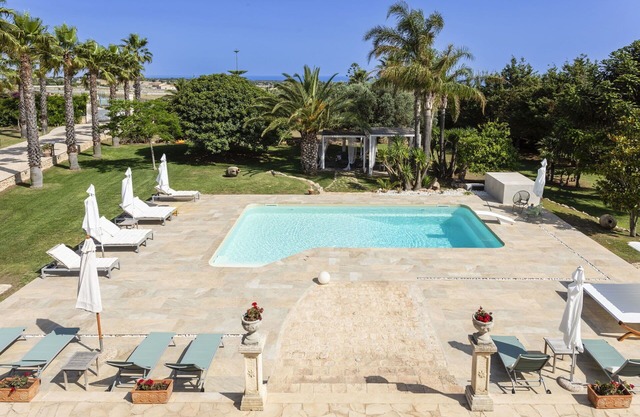 Villa with Pool in Sicily