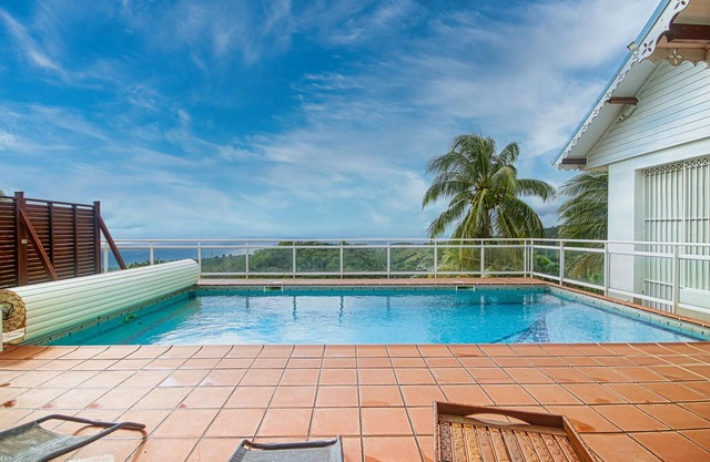 Villa with pool (MQCP08)