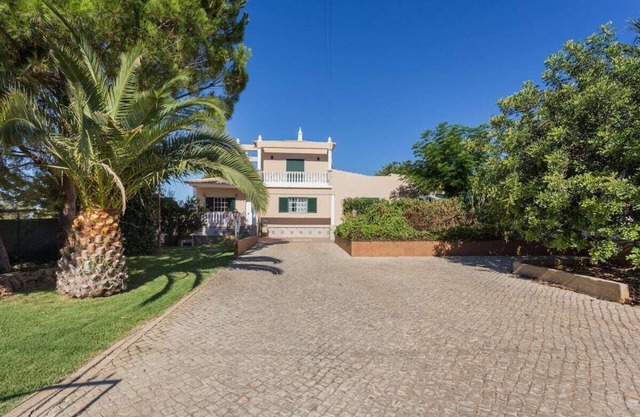 Villa with private pool