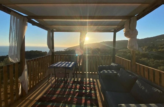 Villa Zeytin - Doğa içinde, Korunaklı, Havuzlu