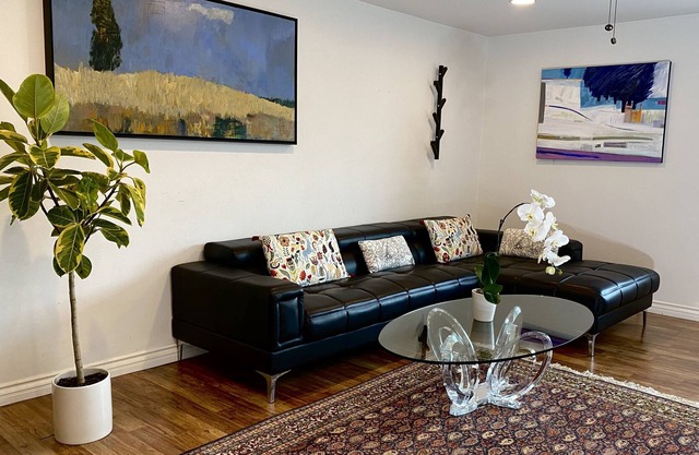 village 725 Excellent for long term stay