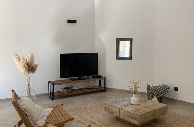 Village house in the heart of Gigondas