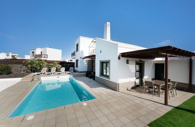VILLAS CAMELOT, an ideal house