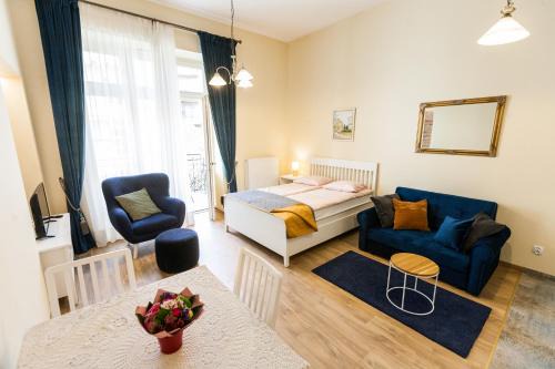 Vintage Sebastiana Apartment