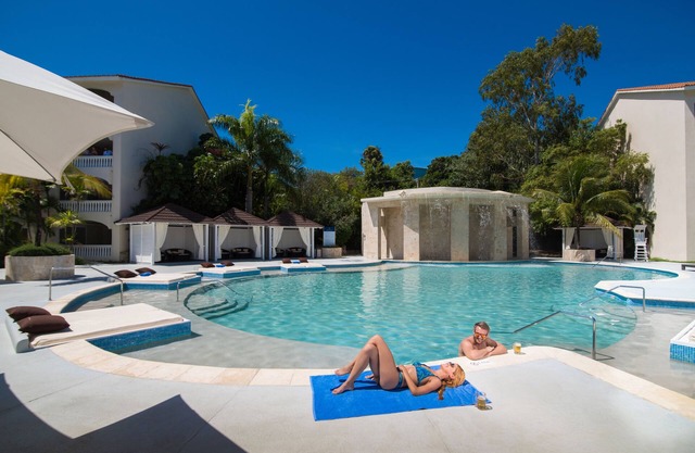 VIP 2BR Presidential Suite @ Lifestyle Holidays, Mando All-Inclusive Fee Extra