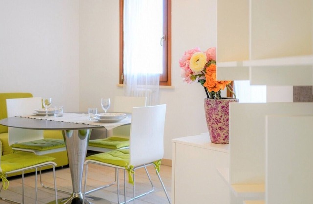 Viserbella Apartment! Two minutes from the beach