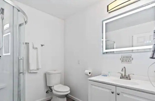 Visit the Lake from a Modern Retreat! 4BR 3BA w/ Huge Lot & Trailer Parking