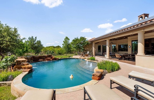 Vista Sol Villa | Lake Days + Pool Nights