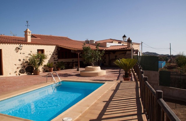 Vivelorural casa Bernardo 1 con piscina privada