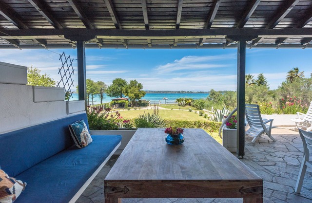 Vourvourou Villa Mare Verde by Luxlikehome