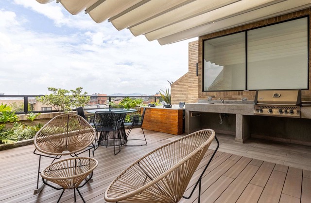 w* | Upscale Penthouse Duplex w/Terrace in Parque Virrey