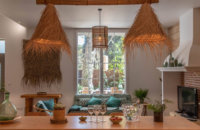 Warm and friendly home, winter and summer alike. Beautiful private exterior