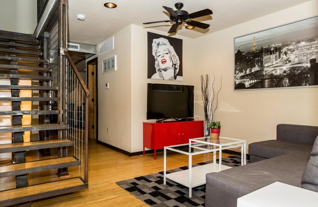 Waco's only Boutique Hotel - Location Location Location !