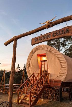 Wagon Cella faroeste com Spa em Campos